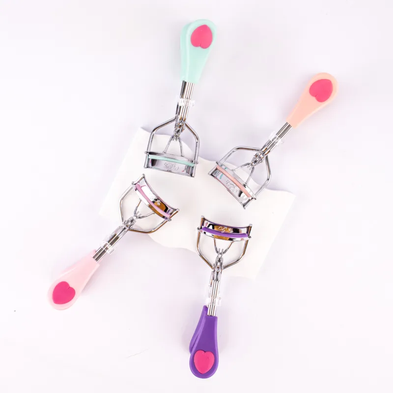 ARQUEADOR DE PESTAÑAS CORAZÓN