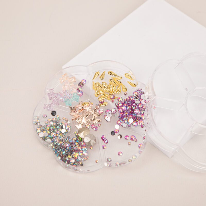 DECORACION PARA UÑAS CON ESTUCHE - Imagen 2