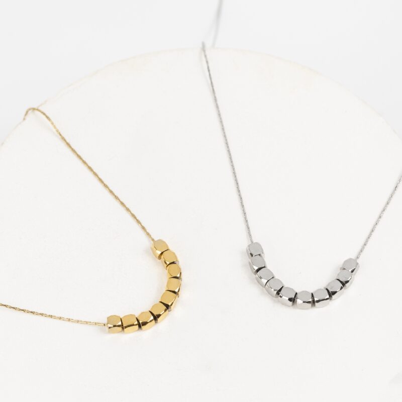 COLLAR