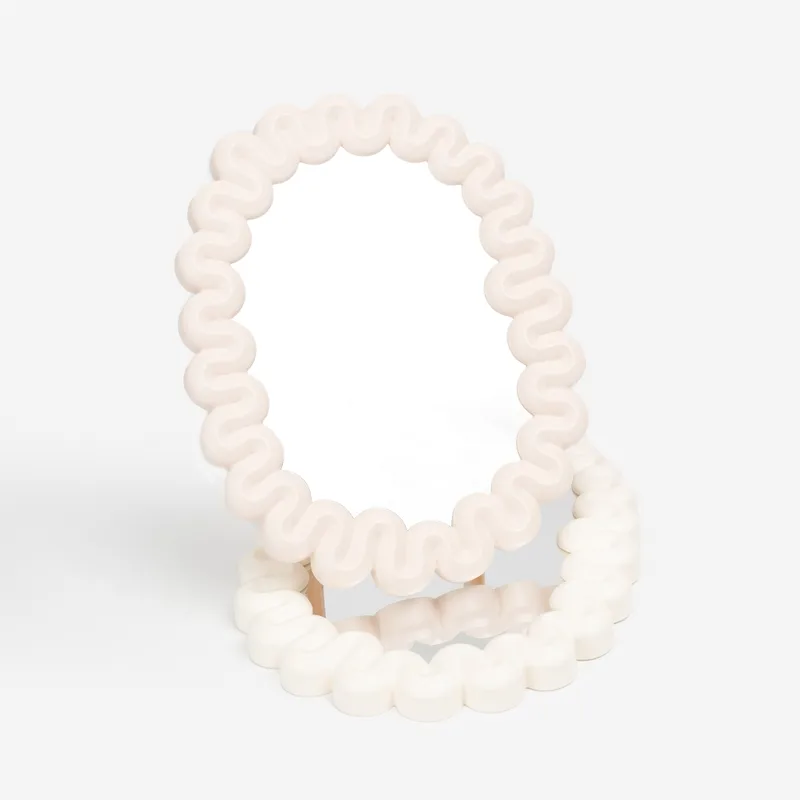 ESPEJO CON DISENO OVAL