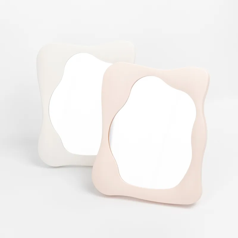 ESPEJO CON DISENO RECTANGULAR