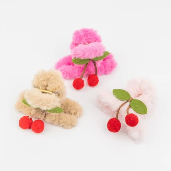 HEBILLA CEREZA CORDERITO