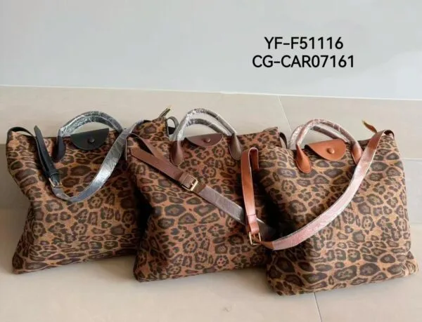 CARTERA ANIMAL PRINT CITY GIRL