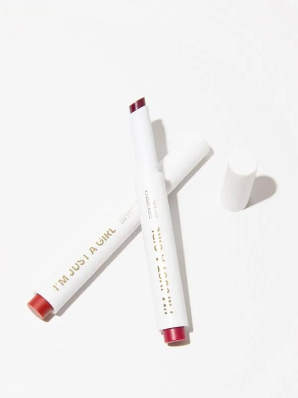 I'M JUST A GIRL LABIAL CLICK