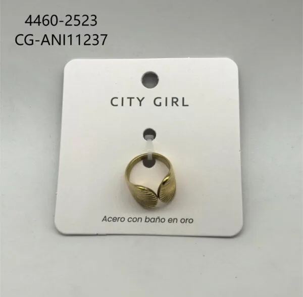 ANILLO DE ACERO BAÑADO EN ORO CITY GIRL