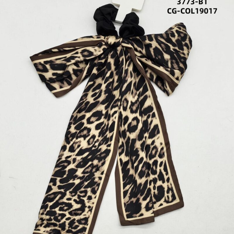 COLITA CON PAÑUELO DE SEDA