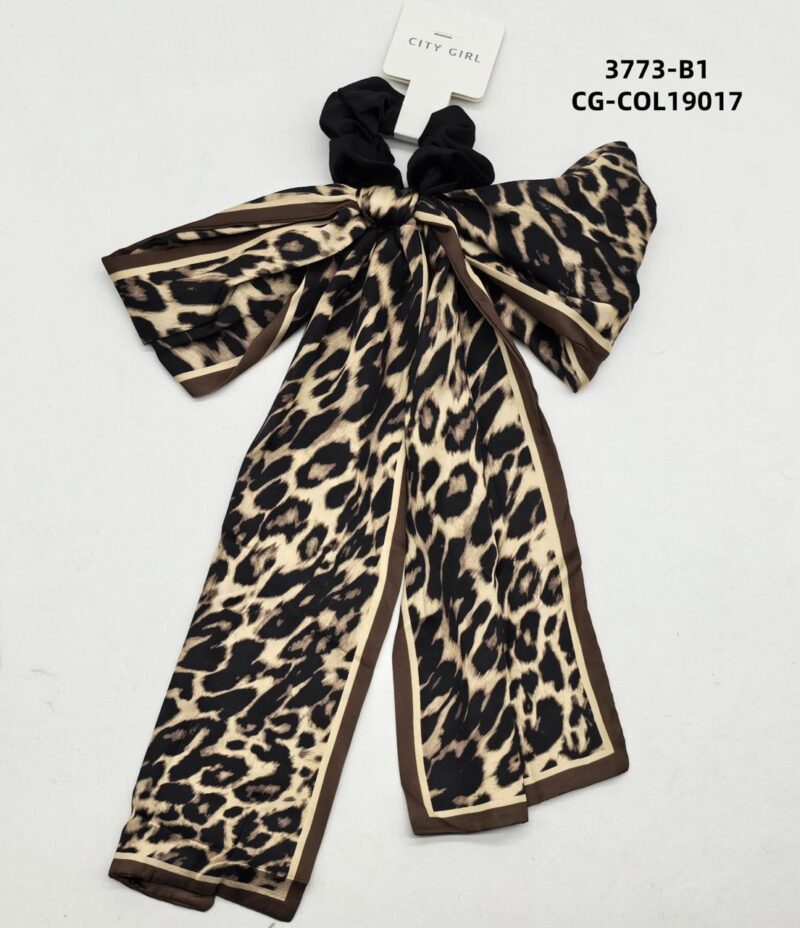 COLITA CON PAÑUELO DE SEDA