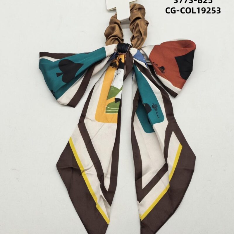 COLITA CON PAÑUELO DE SEDA