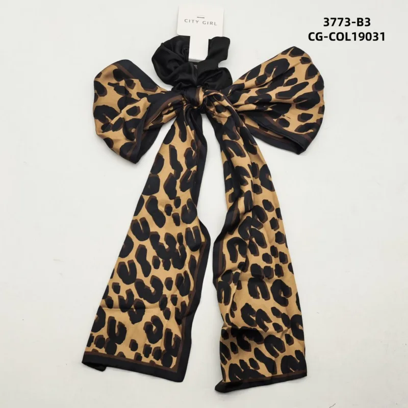 COLITA CON PAÑUELO DE SEDA