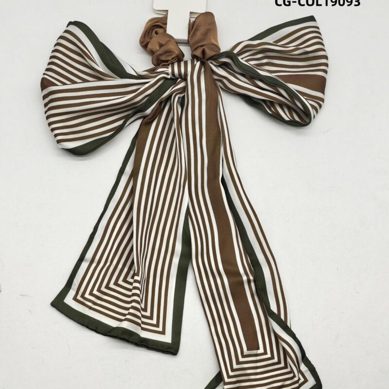 COLITA CON PAÑUELO DE SEDA