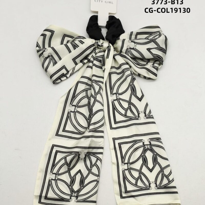 COLITA CON PAÑUELO DE SEDA