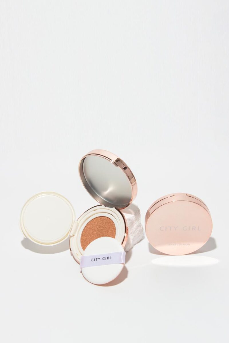 SEX AND THE CITY BASE CUSHION 12G