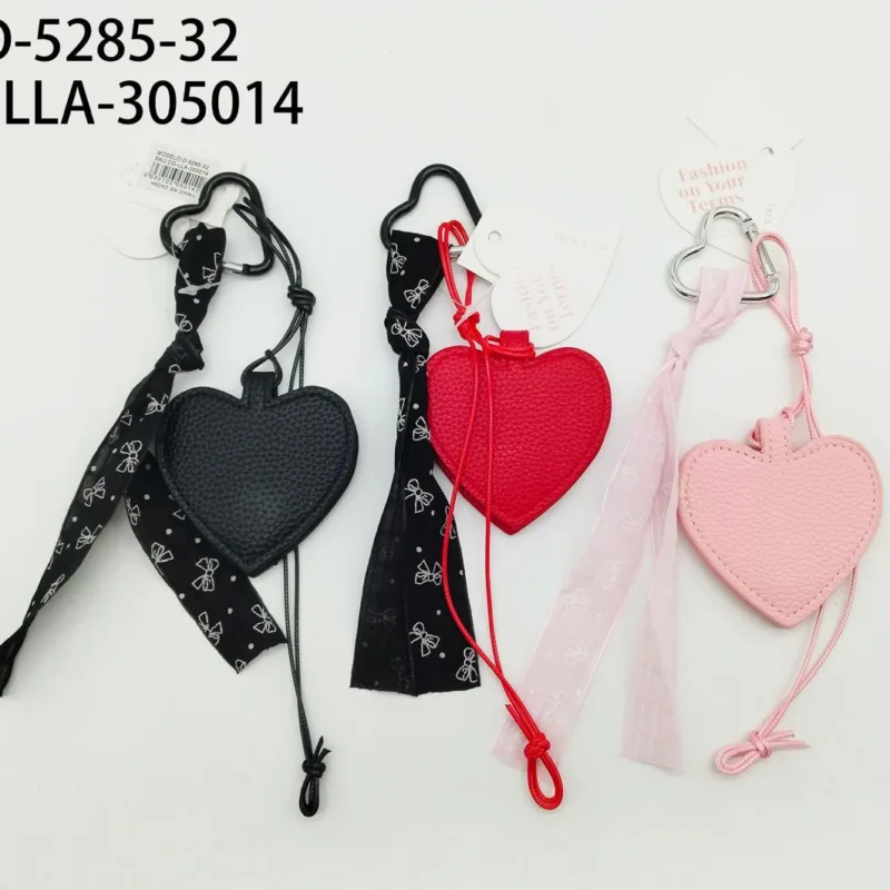 LLAVERO DE CORAZÓN Y LAZO