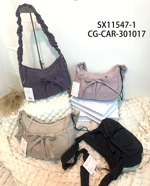 CARTERA DE TELA CON MOÑITO