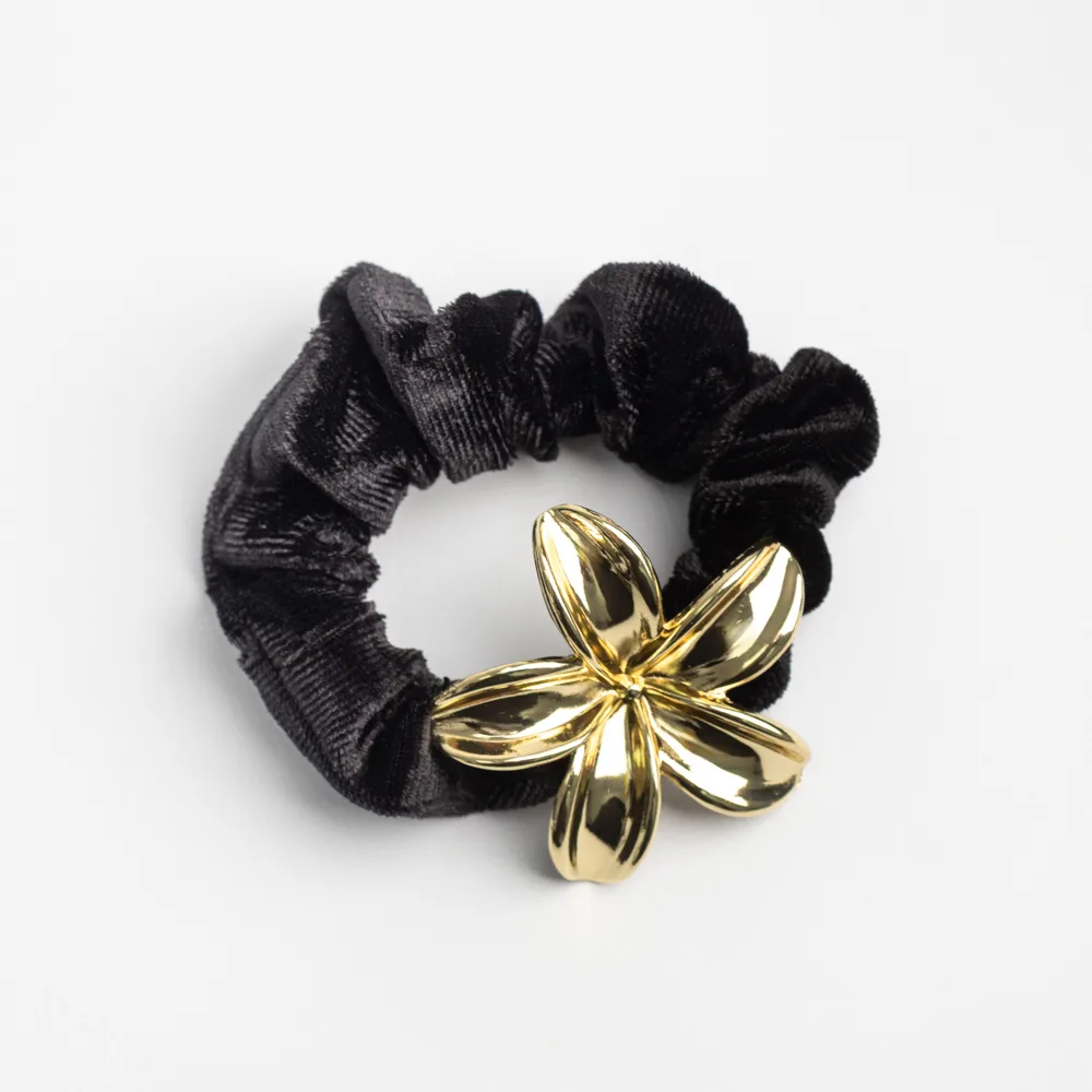 COLITA DE FLOR DORADA