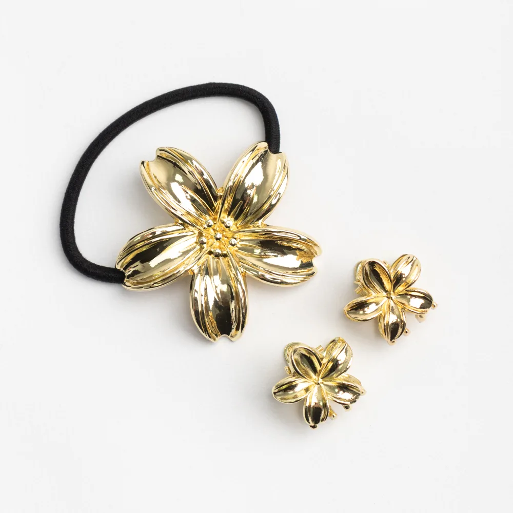 COLITA + BROCHES FLOR DORADO